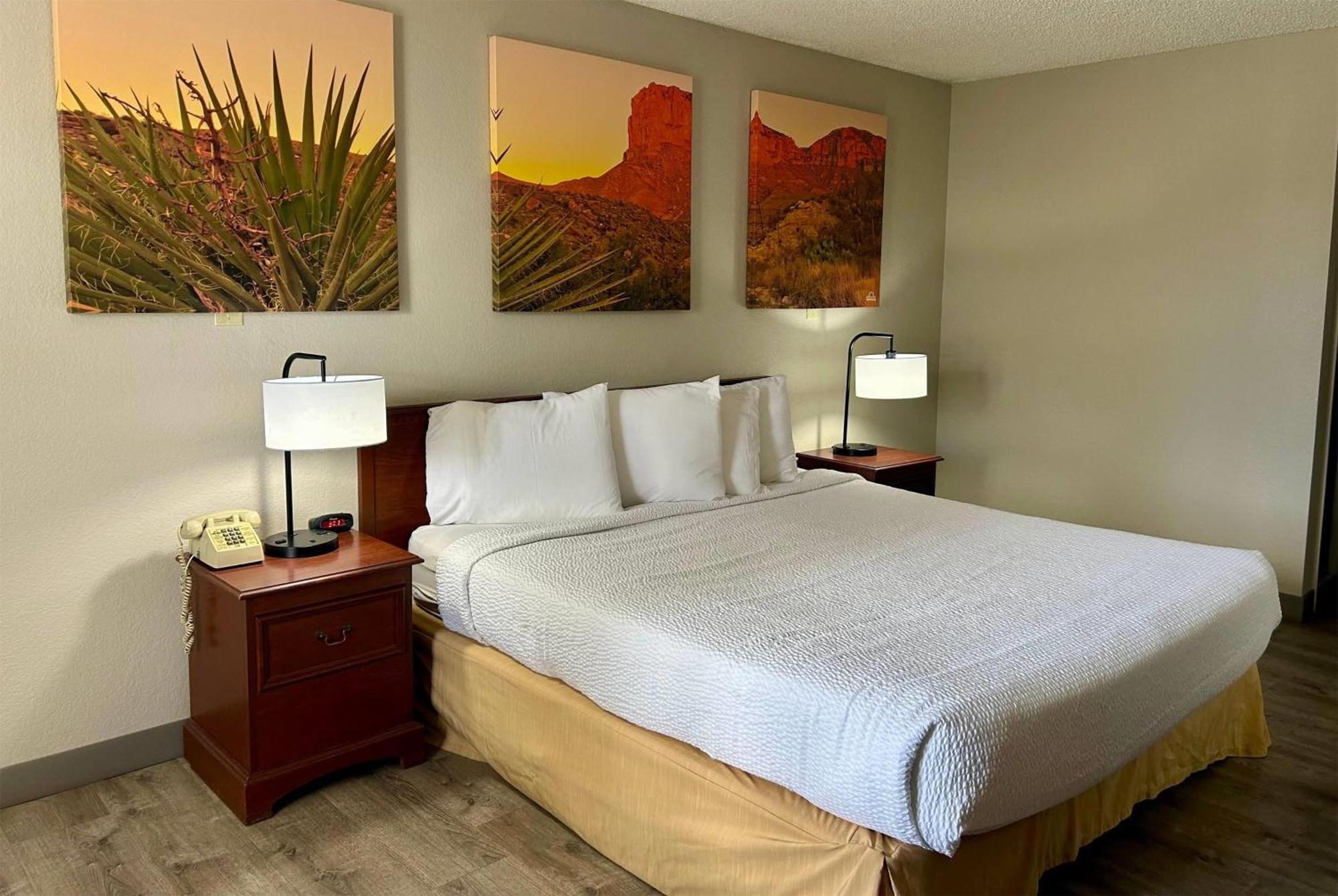 Days Inn By Wyndham Kingman West Экстерьер фото